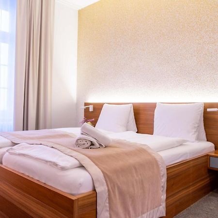 Hotel Engel Am Bahnhof Waedenswil Ngoại thất bức ảnh