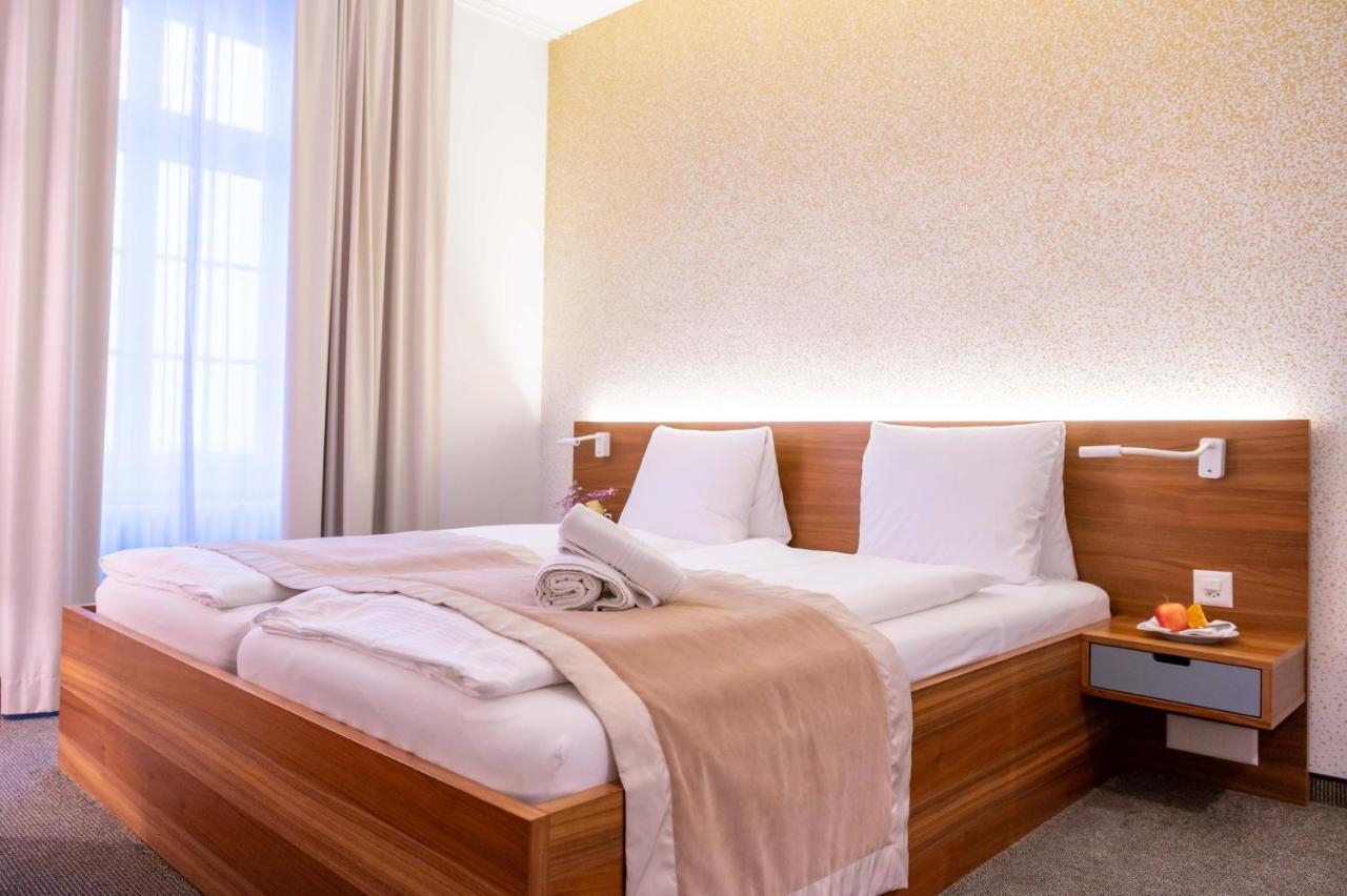 Hotel Engel Am Bahnhof Waedenswil Ngoại thất bức ảnh